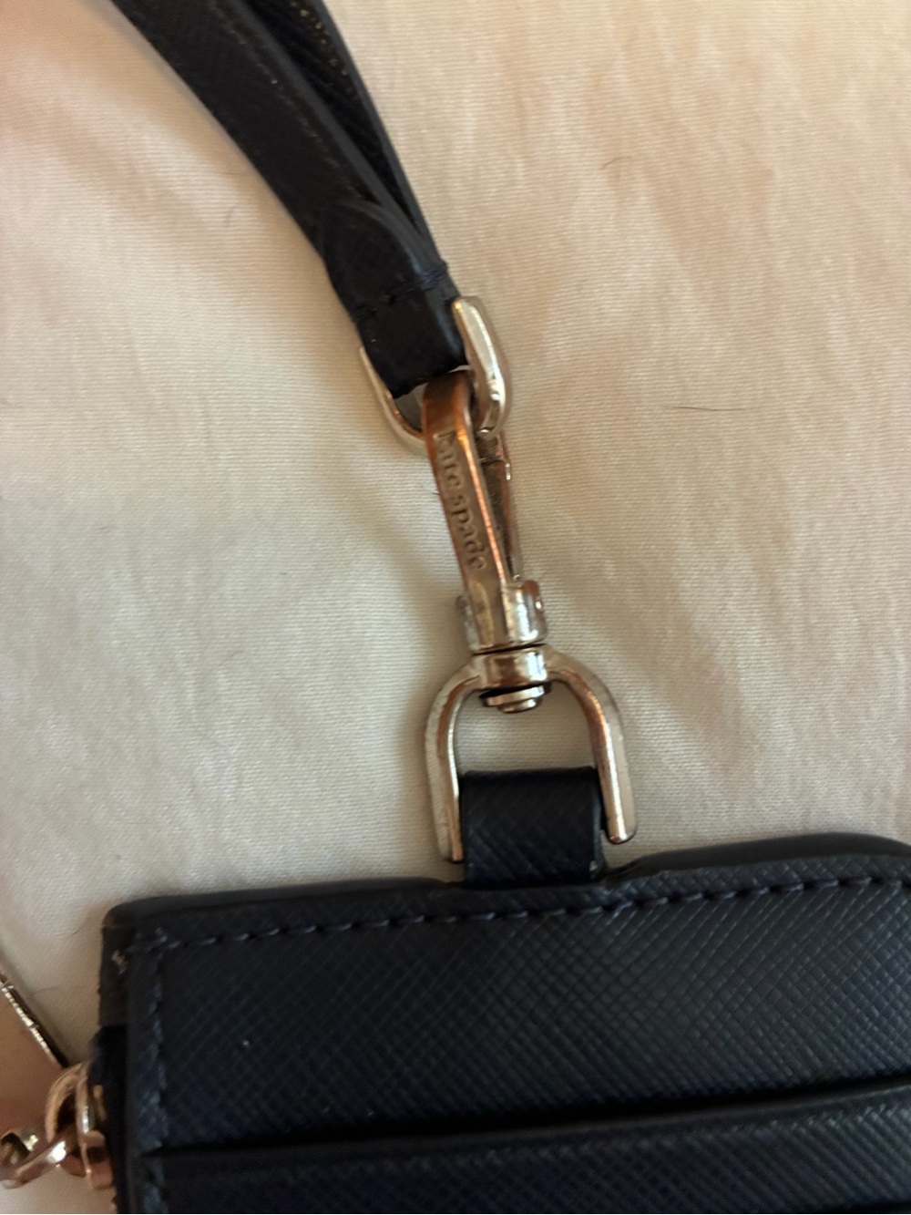 Kate Spade New York Apple Print Zip ID badge wallet lanyard - Picture 5 of 8